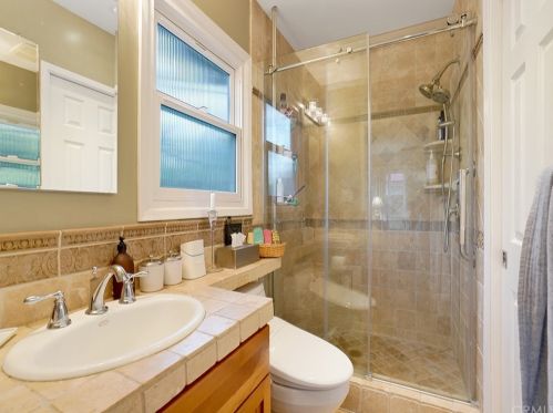 6520 Rosebay St, Long Beach CA  90808-4057 exterior