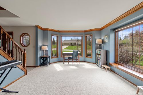 4580 Sommerset Dr, Waukesha WI  53151-6876 exterior