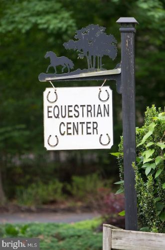 1011 Eastover Pkwy, Locust Grove VA  22508-5170 exterior