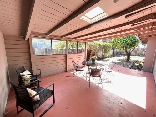 702 Lakebird Dr, Sunnyvale CA  94089-2530 exterior