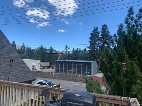 118 Sherwood Blvd, Big Bear City CA  92314-8933 exterior
