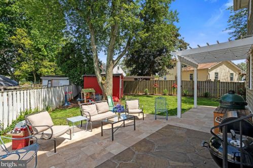 6721 Westlawn Dr, Falls Church VA  22042-2742 exterior