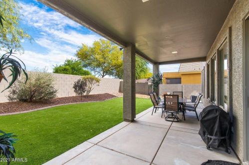 16811 27th Ave, Phoenix AZ 85027-1805 exterior