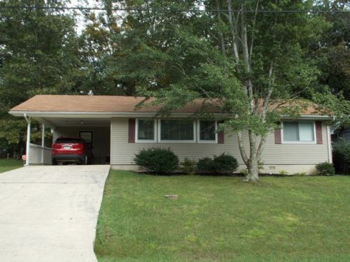 133 Jasper Dr, Crossville, TN 38558-8665
