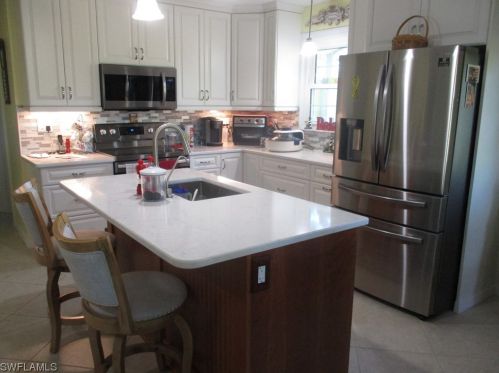 4472 Lake Heather Cir, Saint James City FL  33956-2614 exterior
