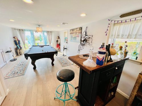 1761 Ocean Blvd, Rye NH  03870-2236 exterior