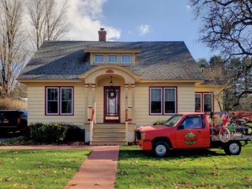 24 Lewis St, Dryden, NY 13053-8503