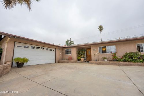 441 Fair Oaks Dr, Santa Maria, CA 93455-2329