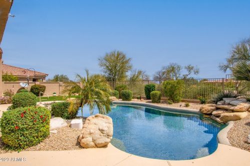 15641 Cactus Dr, Scottsdale AZ 85268-3166 exterior