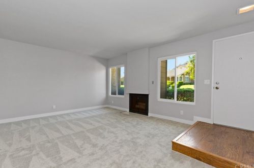 325 Chinook Dr, Placentia CA  92870-1417 exterior