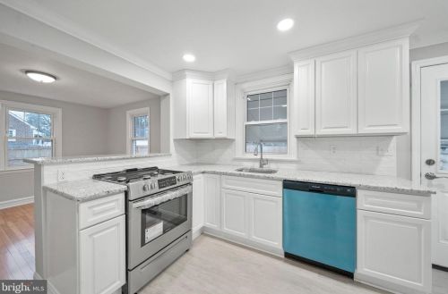 8 Lehigh Rd, Wilmington, DE 19808-3106