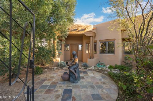 3270 Wide Loop Dr, Tucson, AZ 85749-9171
