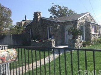 315 Lugonia Ave, Redlands CA  92374-2239 exterior