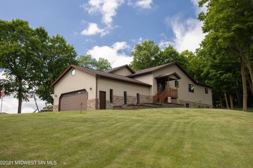 32873 Whispering Springs Loop, Erhard, MN 56534-9578