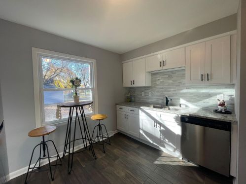 4937 Crawford Ave, Milwaukee WI  53220-2005 exterior