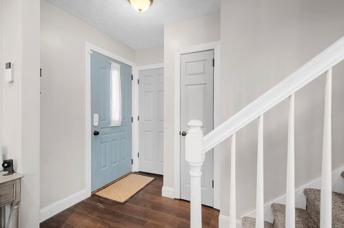 4019 Cloverlea St, Pittsburgh PA 15227-3439 exterior