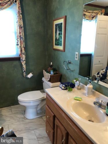 102 Massanutten St, Edinburg VA  22824-9313 exterior