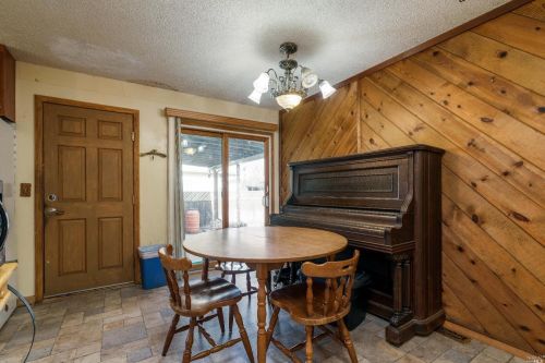 415 Washo Dr, Ukiah CA  95482-5136 exterior