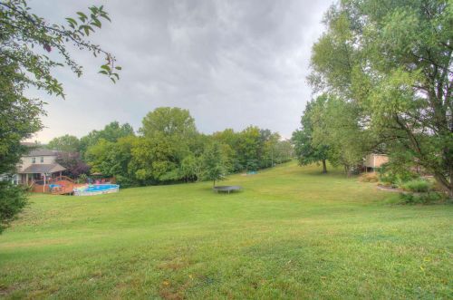 102 Clearmeadow Dr, Grants Lick, KY 41001-8578