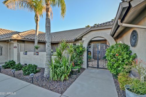 14703 Ravenswood Dr, Sun City, AZ 85375-5703