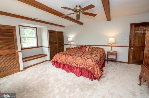 173 Marmic Dr, Southampton PA 18966-1724 exterior