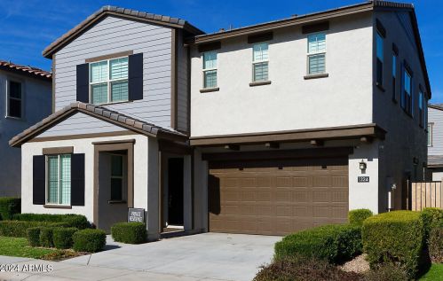 1324 Bluejay Dr, Chandler, AZ 85286-8100