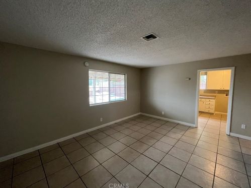 5442 Newbury Ave, San Bernardino, CA 92404-2950