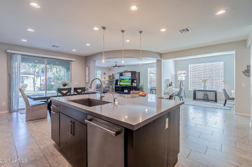 3942 Canyon Pl, Chandler AZ  85249-2075 exterior