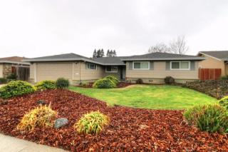 6978 Flintwood Way, Sacramento, CA 95831-2744