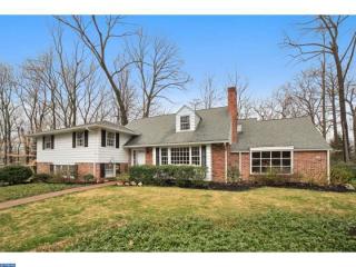 695 Trowill Ln, Wayne, PA 19087-5422