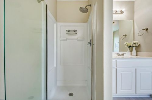 3810 Cloudbluff Ln, Richmond TX  77469-4117 exterior