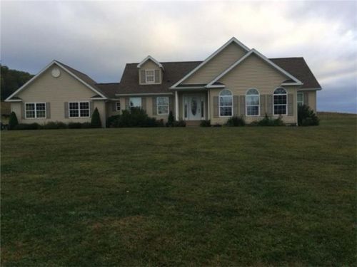 559 Wissinger Rd, Vintondale, PA 15961-8505