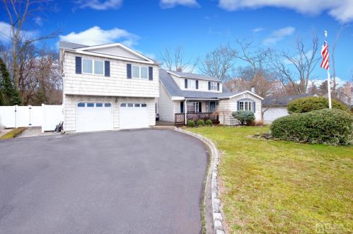 409 Dunhams Corner Rd, East Brunswick, NJ 08816-3263