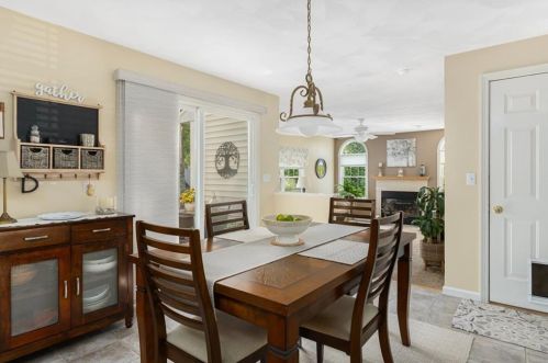 43 Ginger Trl, Coventry RI 02816-8262 exterior