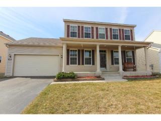 1850 Clover Meadow Dr, Chaska MN  55318-5400 exterior