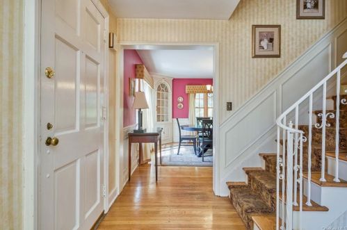 115 Salem Rd, White Plains, NY 10603-1019