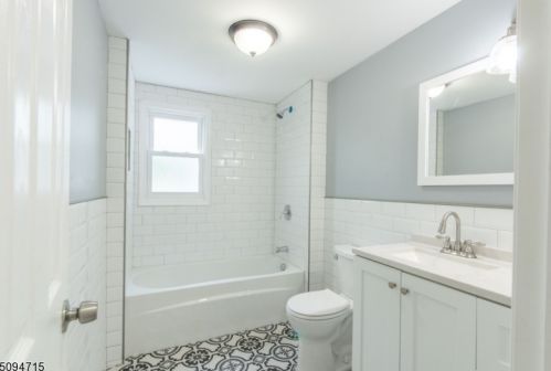 337 Clinton St, East Orange NJ  07017-3310 exterior