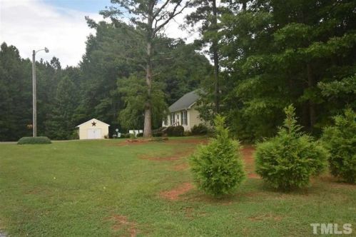 8400 Charlie Stovall Rd, Oxford, NC 27565-7677