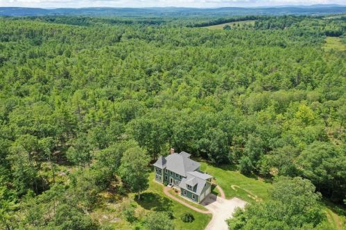 19 Tallant Rd, Concord, NH 03301-1832