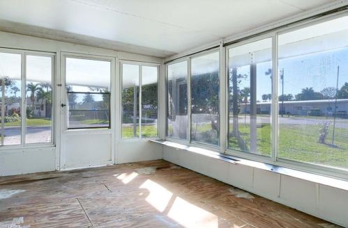 23 Derhenson Dr, Naples FL  34114-8202 exterior