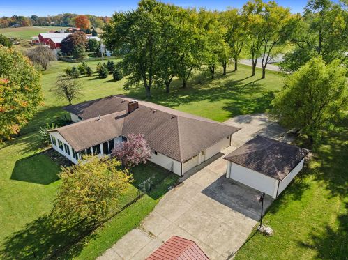 8328 Martinsburg Rd, Mount Vernon OH  43050-9506 exterior