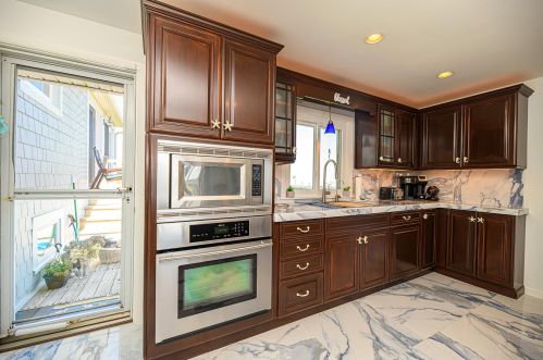 1761 Ocean Blvd, Rye NH  03870-2236 exterior