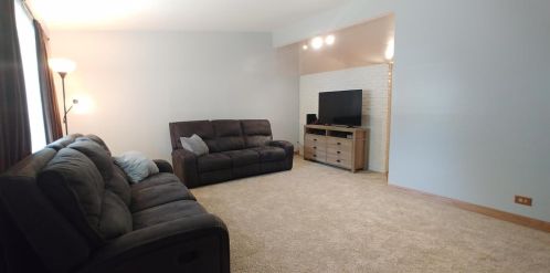 2519 Lakewood Dr, Dyer IN  46311-2131 exterior