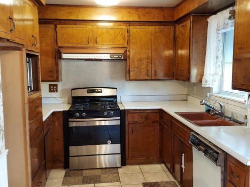 16465 Forrest Ave, Victorville, CA 92395-3416