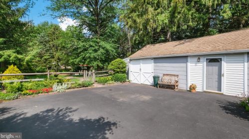 504 Hill Ave, Langhorne PA  19047-3949 exterior