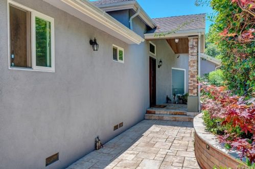 1050 Avocado Crst Rd, La Habra CA 90631-8108 exterior