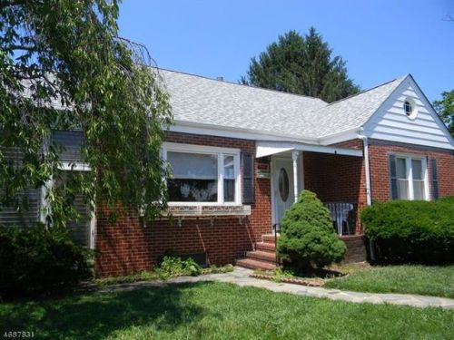 918 Washington Ave, Manville, NJ 08835-1761