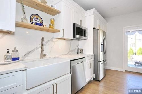 38 Radburn Rd, Ridgewood NJ  07452-3417 exterior