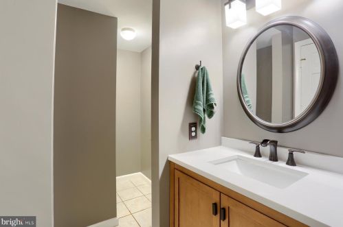 479 Woodcrest Dr, Navy Sup Dpt PA  17050-6854 exterior