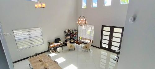 15800 88th Ave, Hialeah FL  33018-2019 exterior